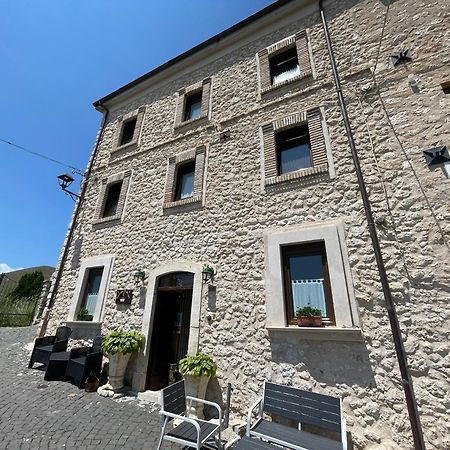 Hotel La Locanda Delle Streghe - Relais Ristorante Burg Castel del Monte Exterior foto